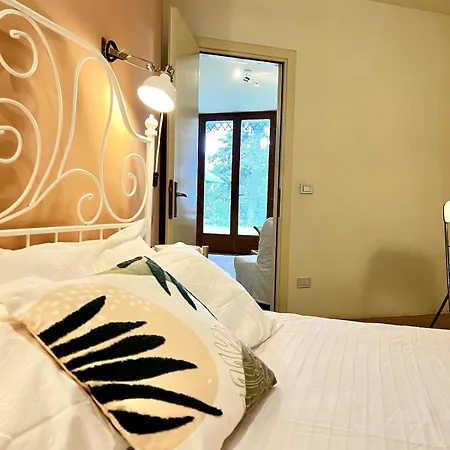 Aurea With Private Pool And Park Villa *