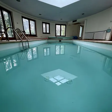 Willa Aurea With Private Pool And Park Marcelli