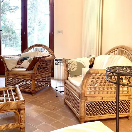 Aurea With Private Pool And Park Willa *