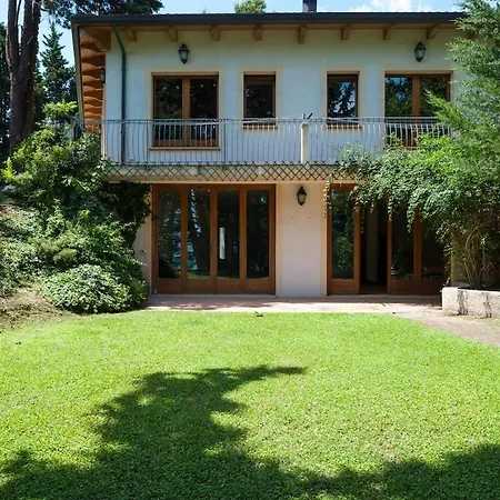 Aurea With Private Pool And Park Willa