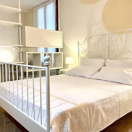 Aurea With Private Pool And Park Villa *