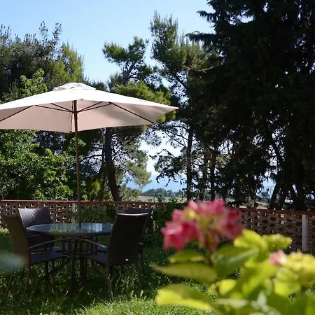 Aurea With Private Pool And Park Villa *